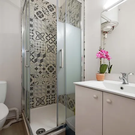 A Modern Situated Just A Few Steps From The Canal Saint Martin Paris
