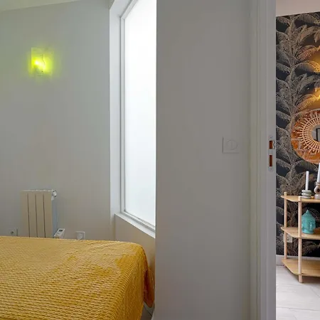 A Modern Situated Just A Few Steps From The Canal Saint Martin 아파트 *